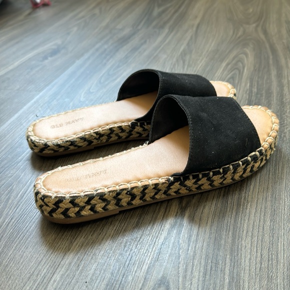 Woven Old Navy Sandals Size 8 - Picture 3 of 7